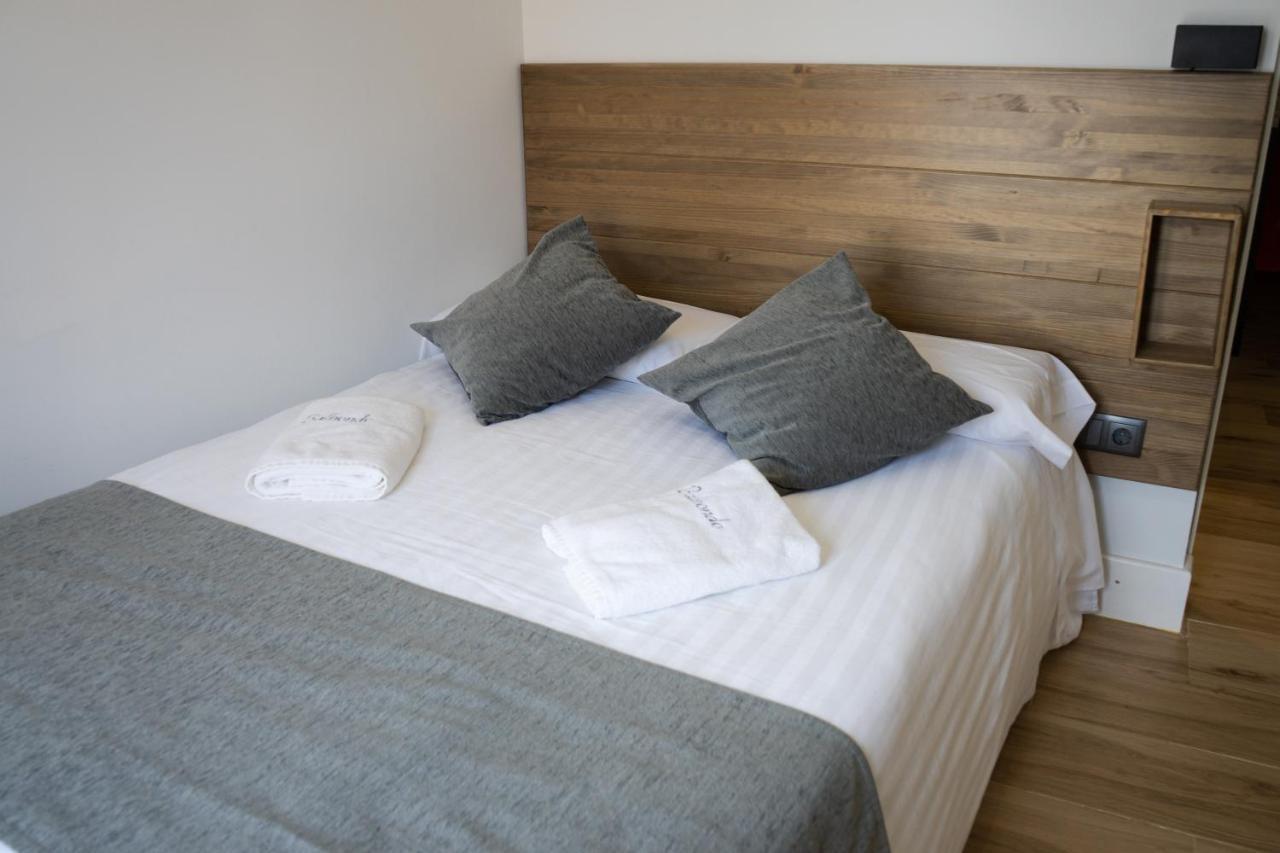 Balhondo Open Village Puebla de Alcocer Екстер'єр фото