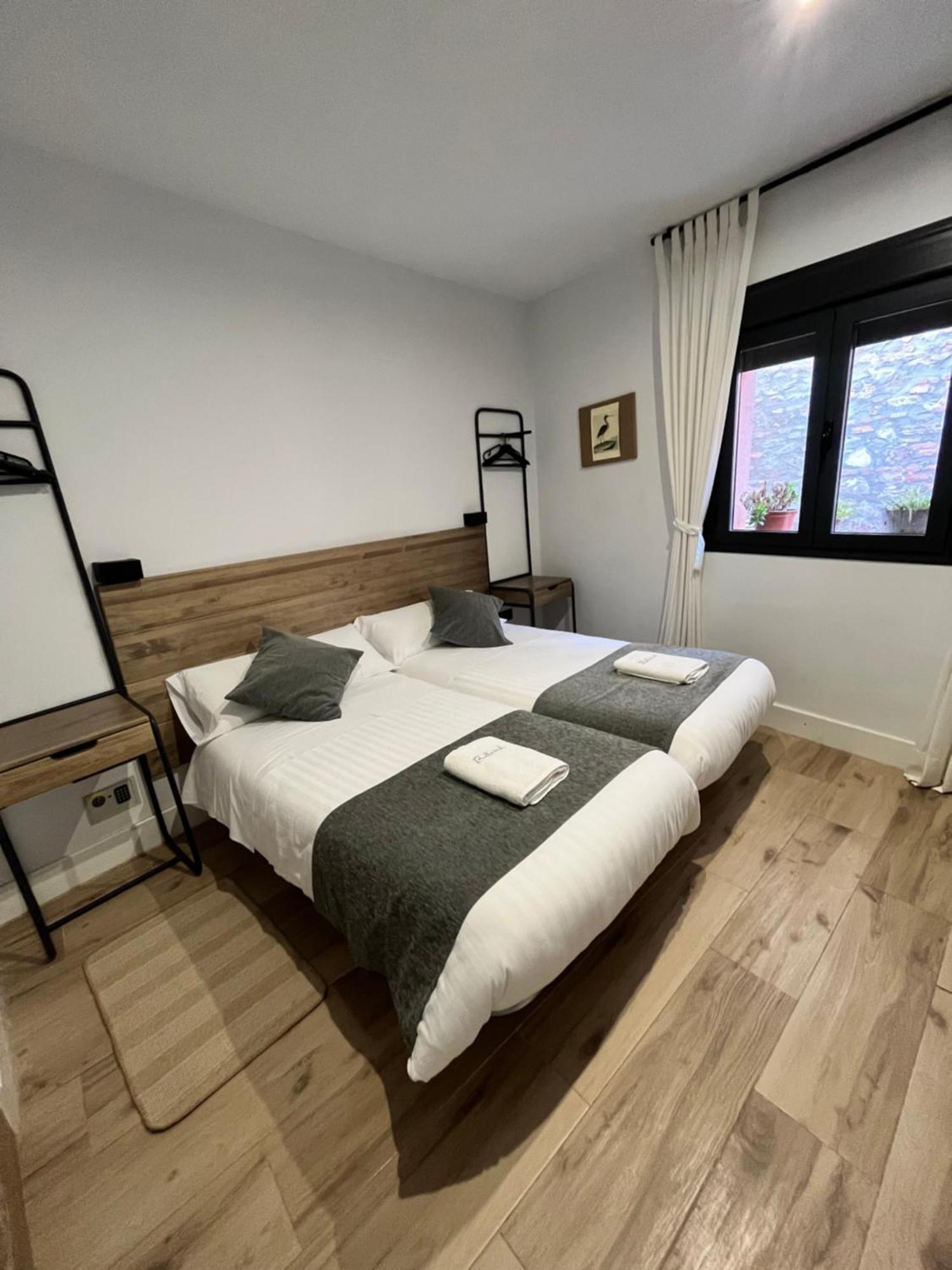 Balhondo Open Village Puebla de Alcocer Екстер'єр фото